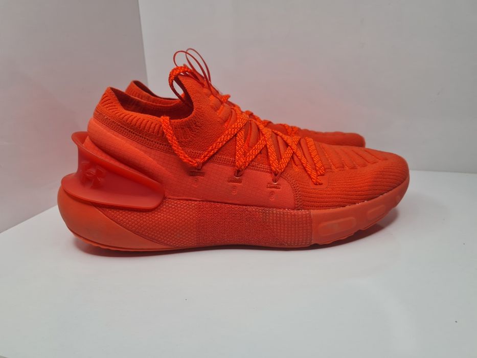 Маратонки Under Armour Phantom 

Чисто нови без кутия.

Размер 44.5  с