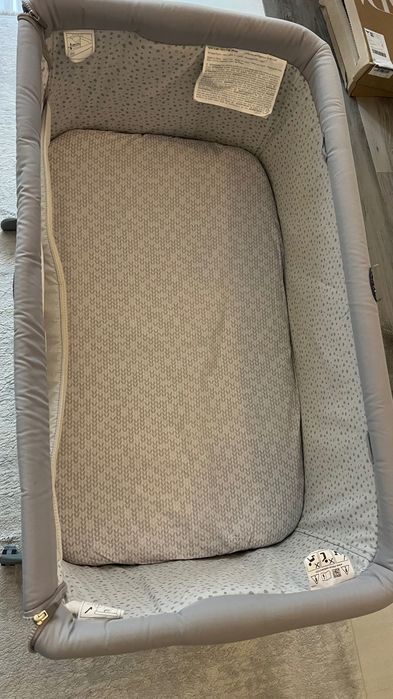 Vand patut co-sleeper Chicco Next2Me