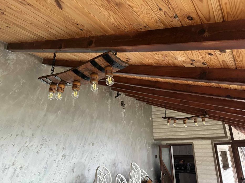 Полилеи от автентични дъбови бъчви с 5 ръчно изработени дървени чашки