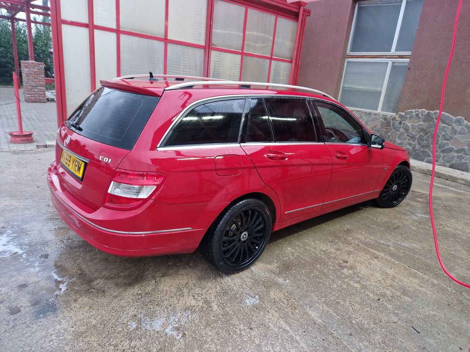 Vand sau dezmembrez c class w204 combi