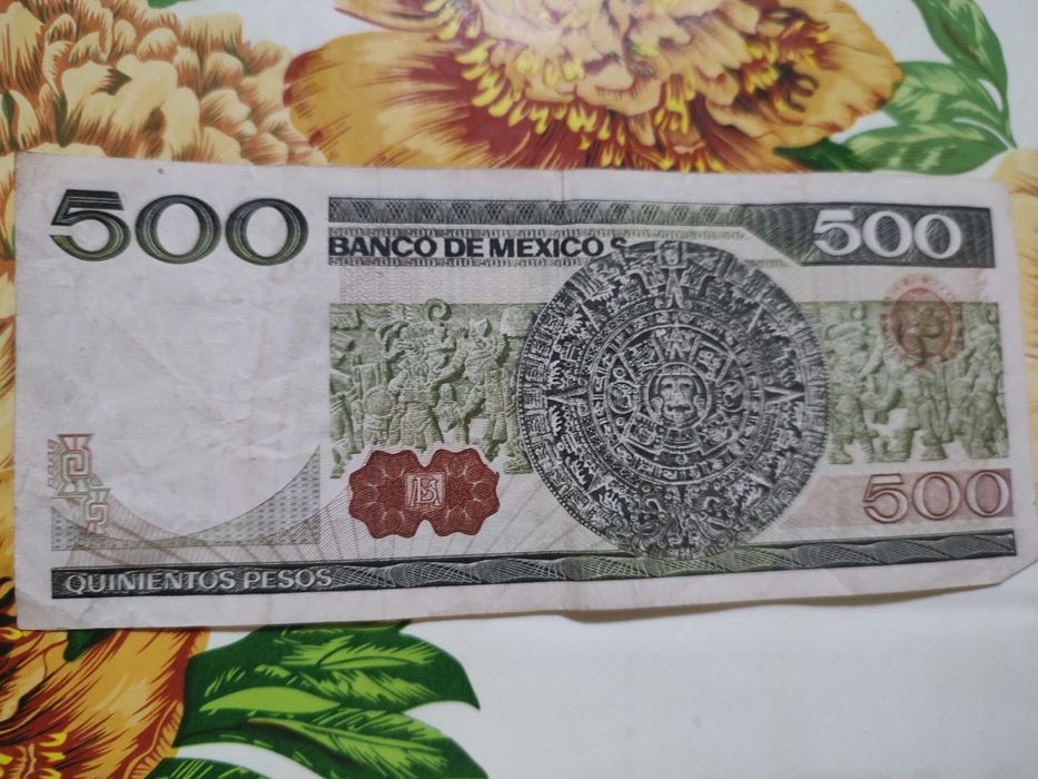 Vind bagnote vechi ,din diverse țări .