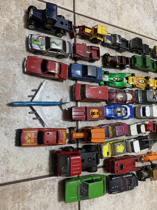 Стари/ретро метални колички