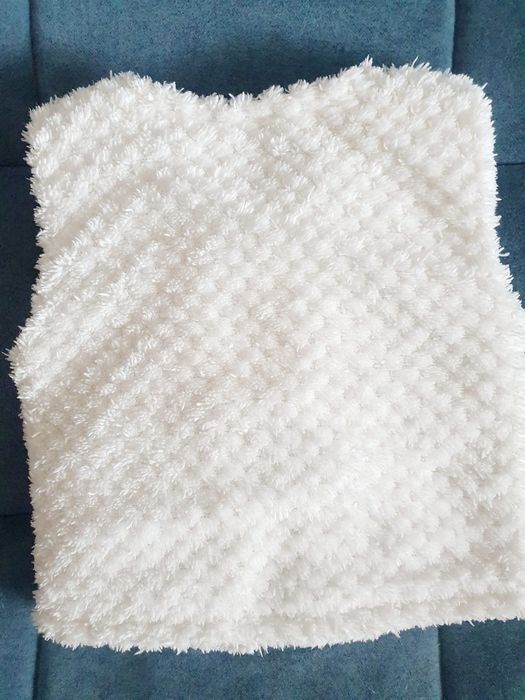 Жилетка плюшевая на девочку 1 года