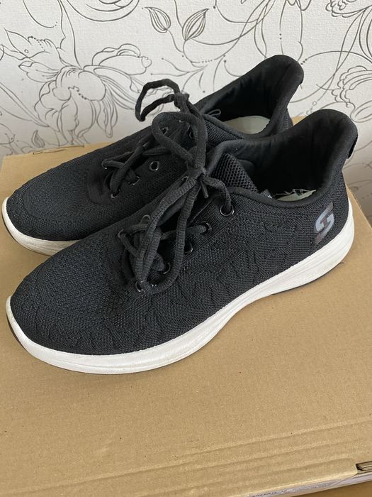 Кроссовки доя девочки