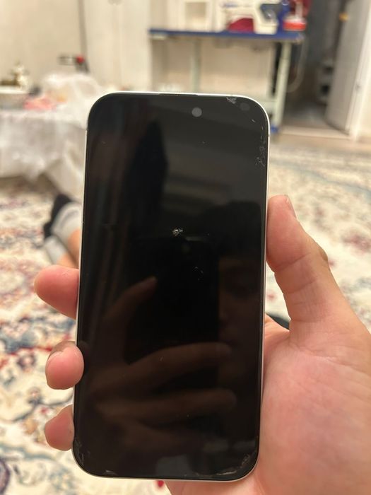 Продам айфон 16 срочно