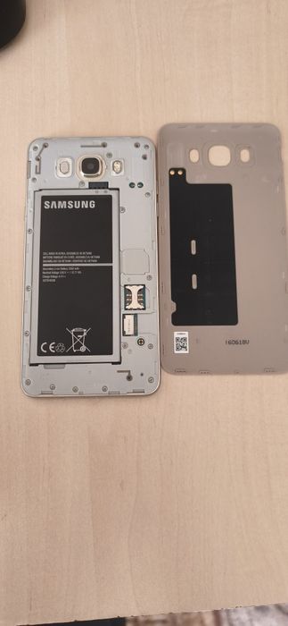Продавам samsung j7 2016
