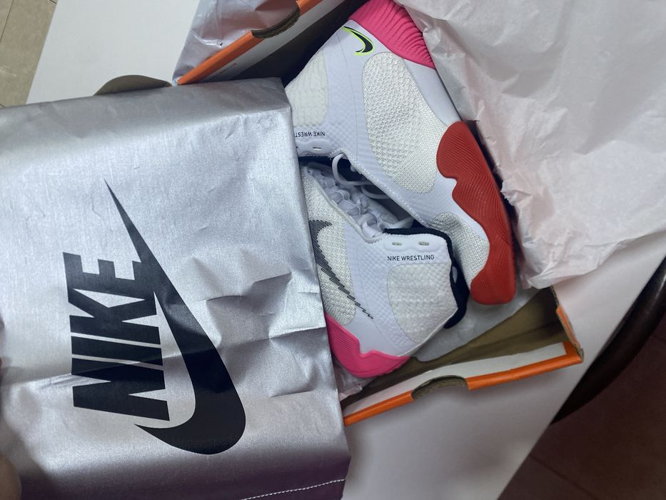 продам борцовки nike 40 размер