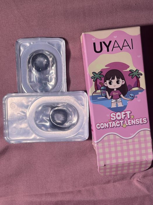 Продам цверные линзы