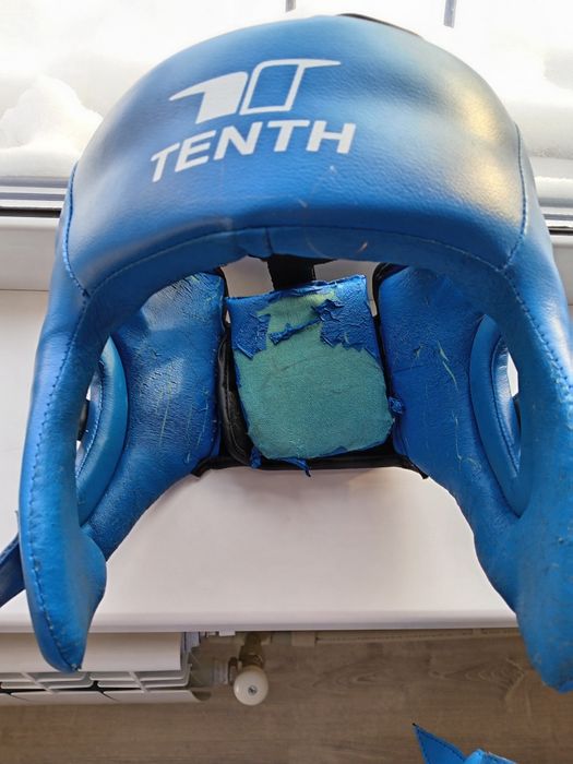 Шлем защитный б/у