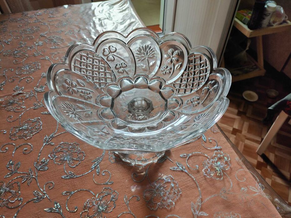 Продам вазу для фруктов