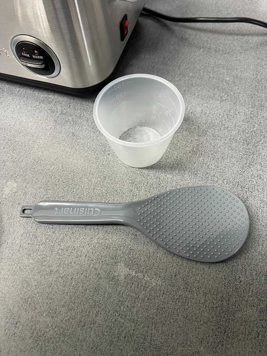 Уред за готвене на ориз / Оризоварка Cuisinart CRC400E . 500W