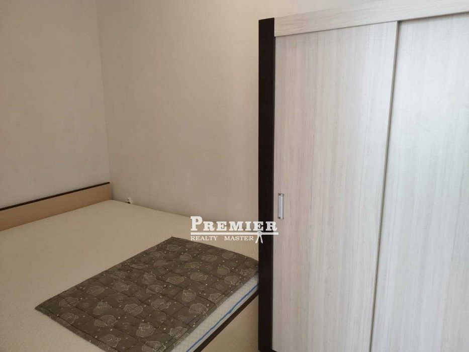 Продава се Двустаен апартамент в Бургас, Акациите - 65 кв.м за 939 €/кв.м - Снимка #4