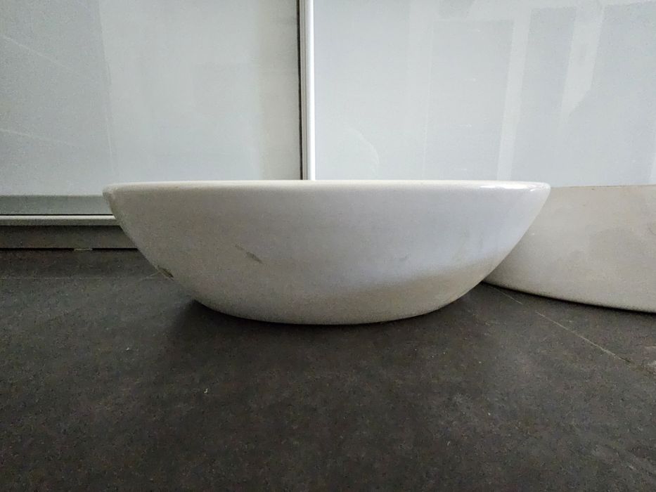 Chiuvetă bol: 3 ovale 600 / 420 / 160 la 300 lei și 2 rotunde 400/160