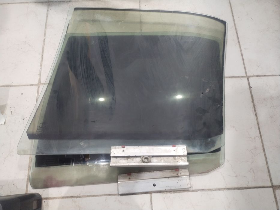 Задние стёкла на BMW e36
