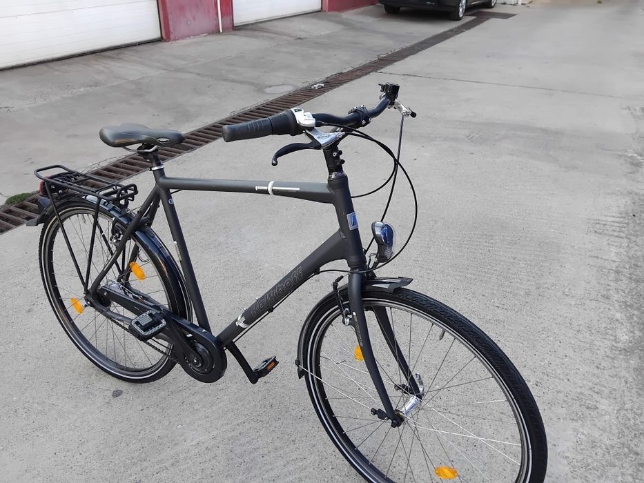 Vând bicicleta din aluminiu pentru bărbați înalți