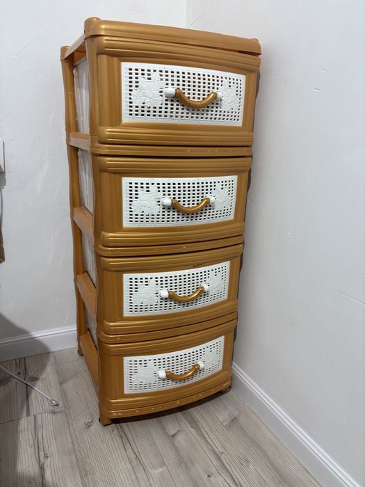 Продам комод пластиковый