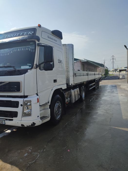 Вольво тягач прицепи билан сотилади