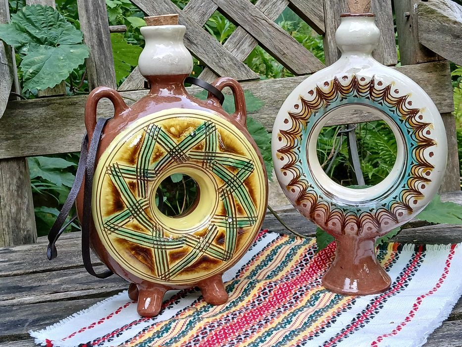 Стомни,  кани, крондири, бъклици, дяволска стомна, битова керамика