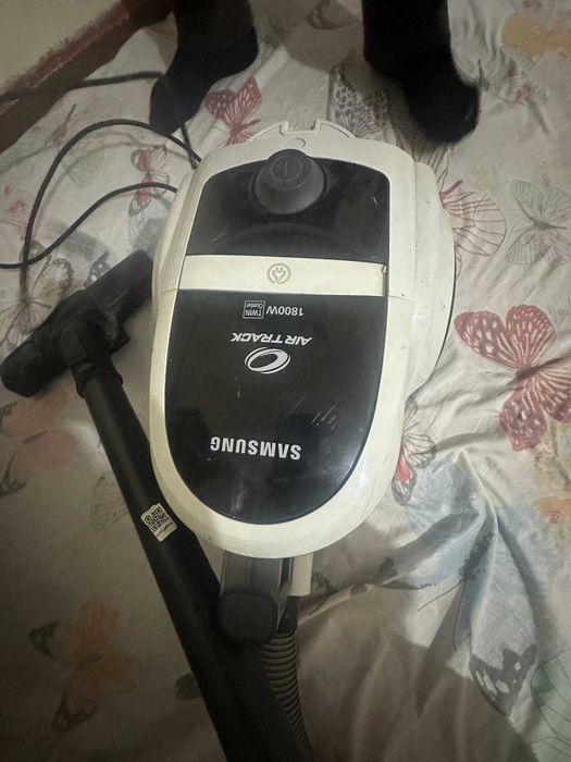 Пылесос  SAMSUNG