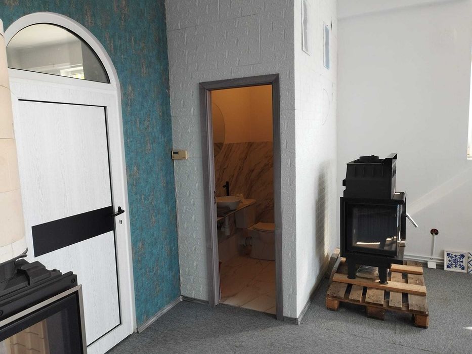 Inchiriere spatiu comercial -90mp, la DN28, zona Rond Moldova Mall