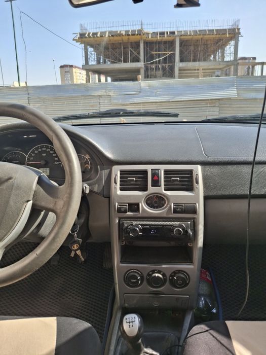 Продаётсяприора2013