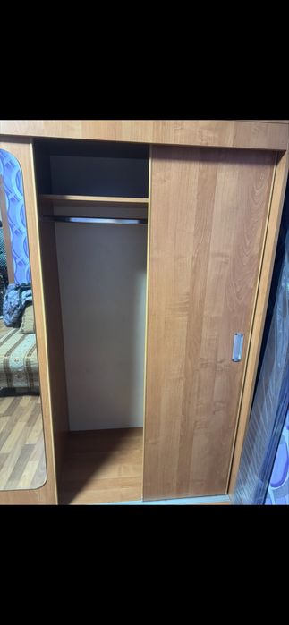 Продам Шкаф-купе б/у