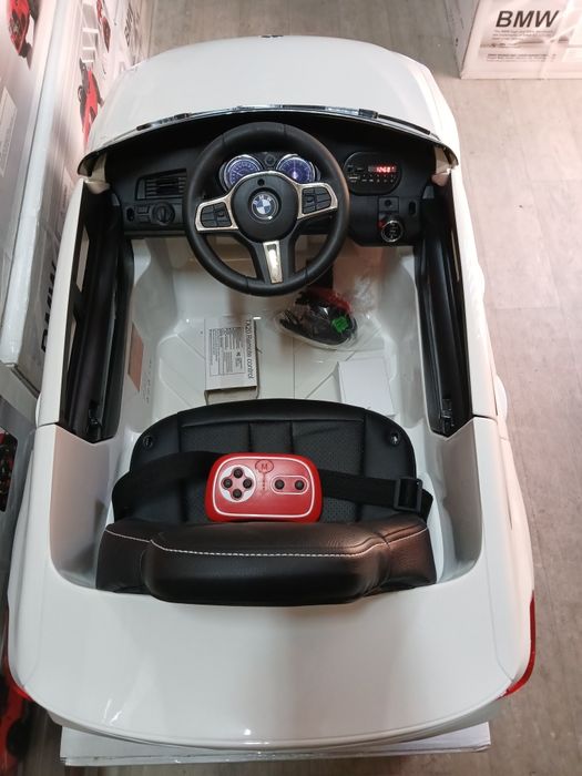 Ново!!Акумулаторен джип BMW GT6  12волта,дистанционно,меки гуми