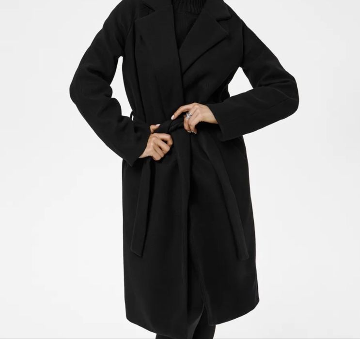 Продам пальто черное