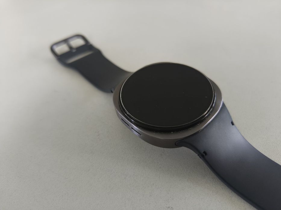 Смарт часовник Samsung Watch 8  44m