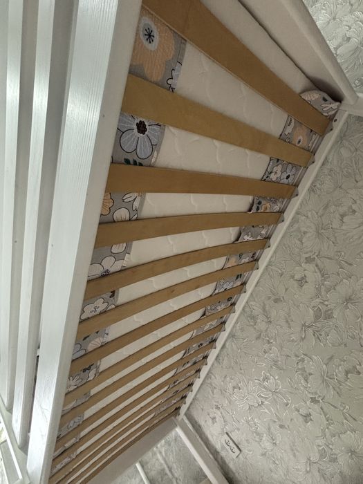 Продам двухъярусную кровать