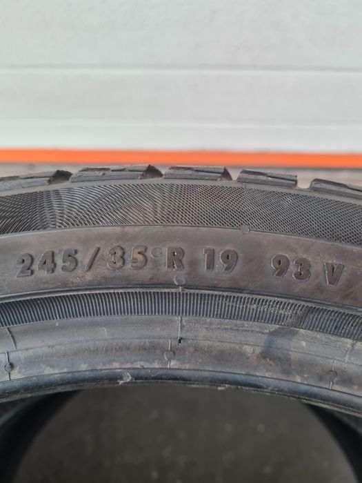 Зимни гуми 2 броя CONTINENTAL WinterContact TS830P 245 35 R19 дот 3421