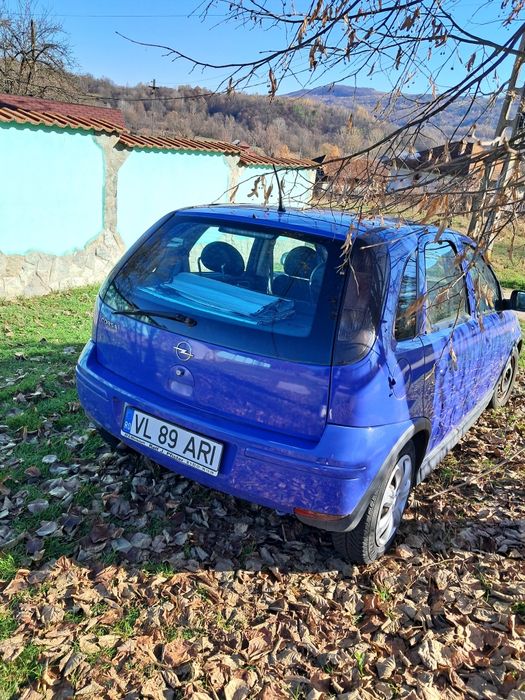 Vând Opel CORSA 1.0