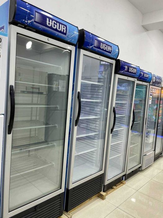 Витринный Холодильник Морозильник  Доставка по городу !