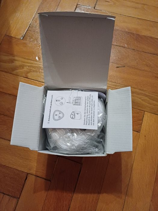 1. Ascutitoare electrica pentru creioane (6-8mm și respectiv 9-12mm)