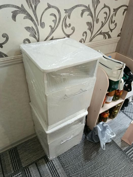 Продам тумбочки.