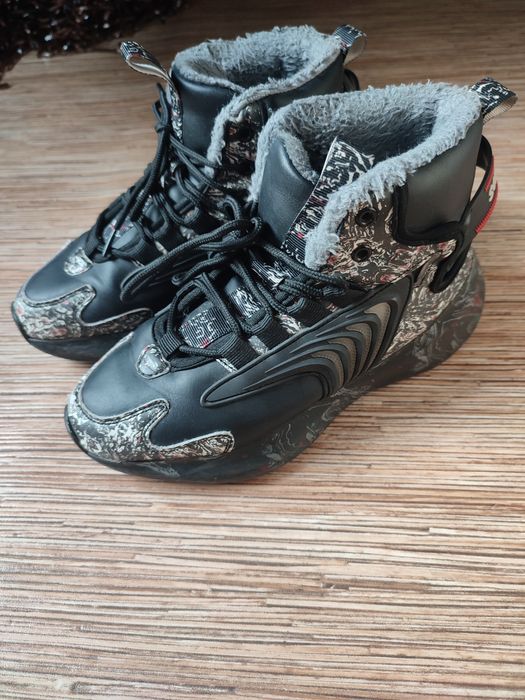 Продам кроссовки зимние 37 размер