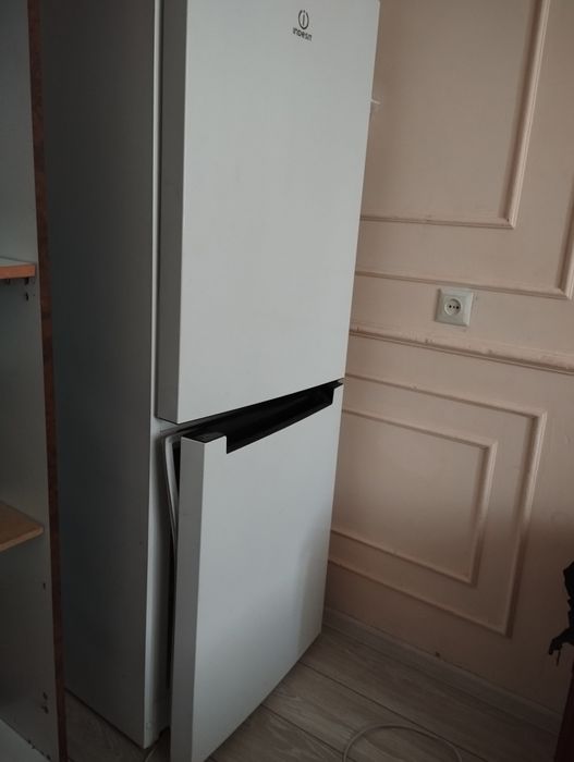 Холодильник индесид