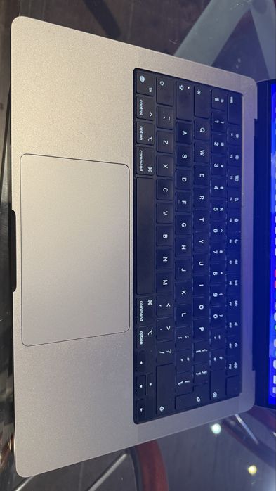 Vand Apple Macbook Pro M2 Pro  16gb ram   512 gb impecabil 2023