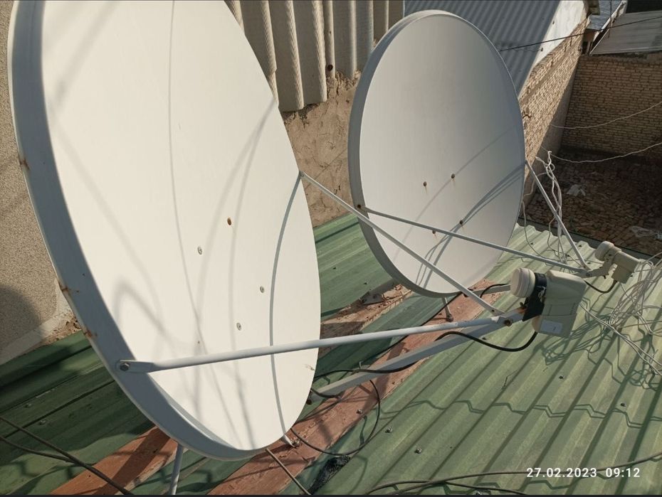 Sputnik antennalar tuyneri bilan sotiladi.