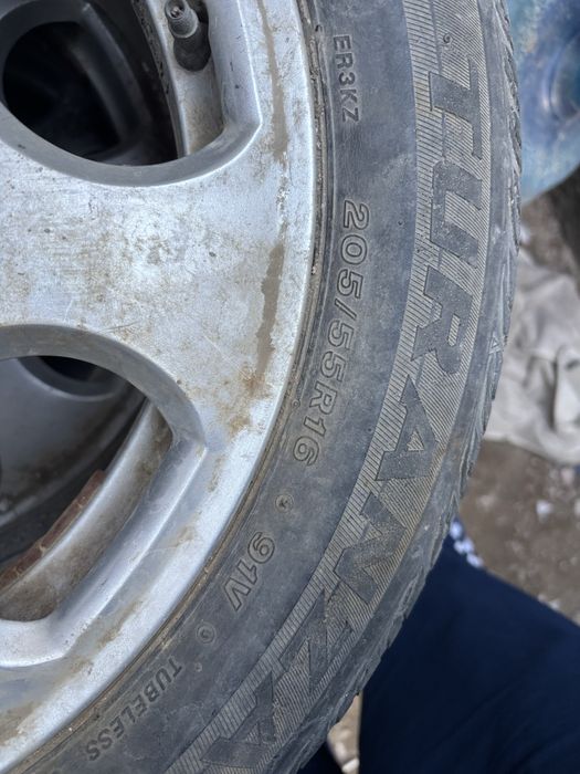 Комплект шин с диском