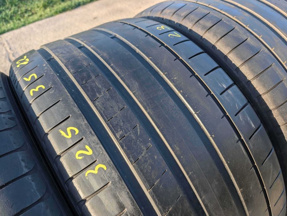 SET 4 Anvelope Vara 285/40 R22 + 325/35 R22 YOKOHAMA Advan Sport V107 MO1 - ZR (Mercedes GLE Original)