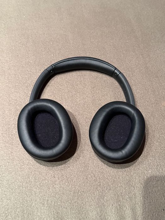 Безжични слушалки Sony WHCH720 ANC черни