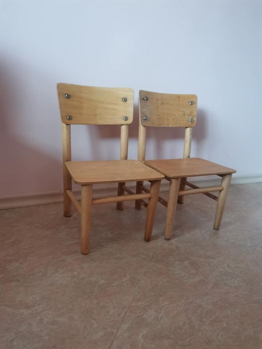 Ретро дървени детски столчета