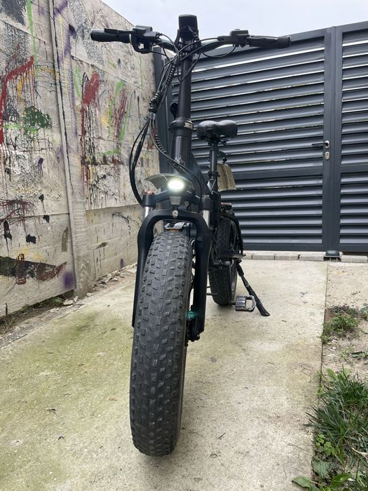 Vînd bicicletă electrică MATE,cu accelerație.