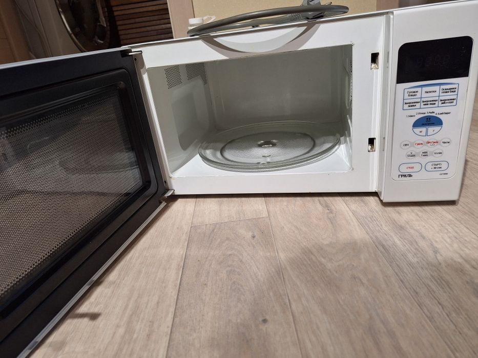 Продам микроволновку