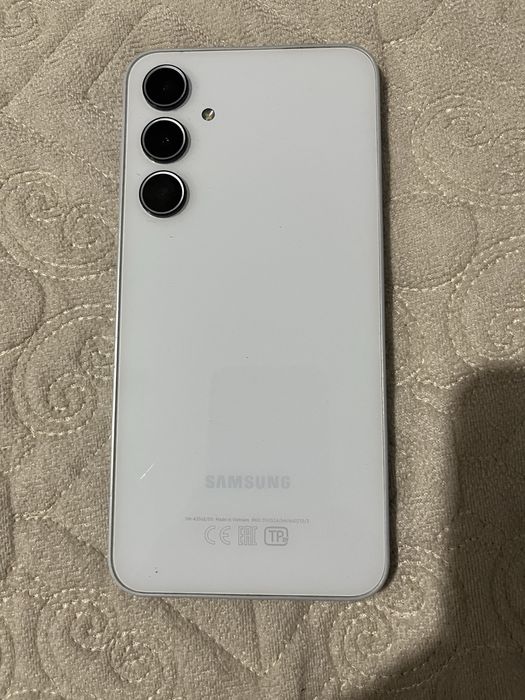 самсунг а35 продам