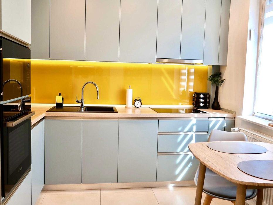 Proprietar vând apartament 3 camere ultrafinisat cu panoramă spre Criș