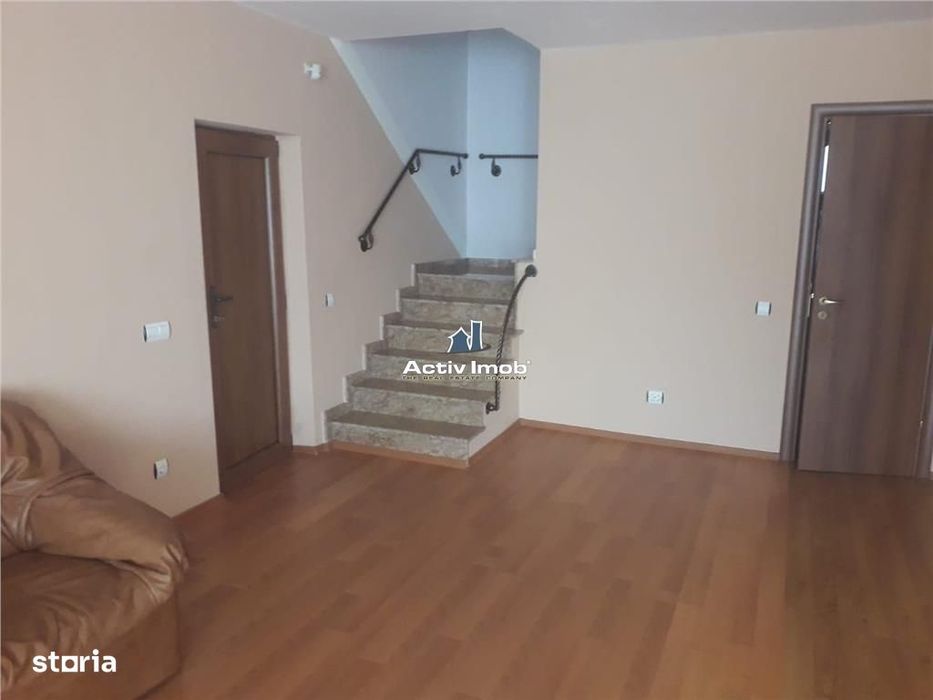 Vila- P+E  4 Camere , 2 bai- Sanpetru Brasov