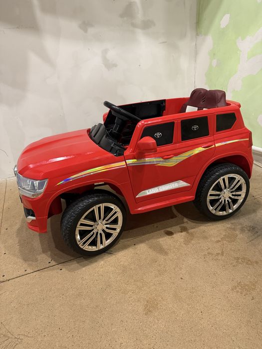 Машинка на пульту управления