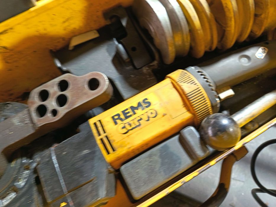 Електрически тръбогип REMS